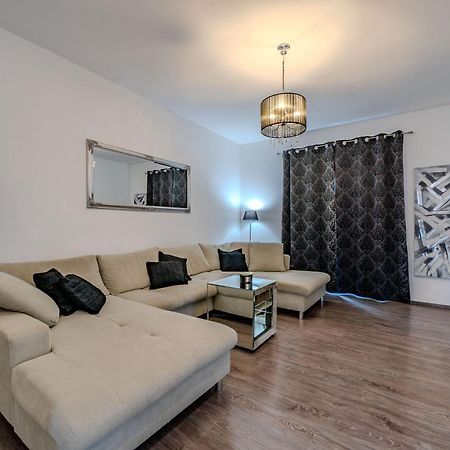Zadar Center Apartment Verdi,Big & Cosy Luaran gambar