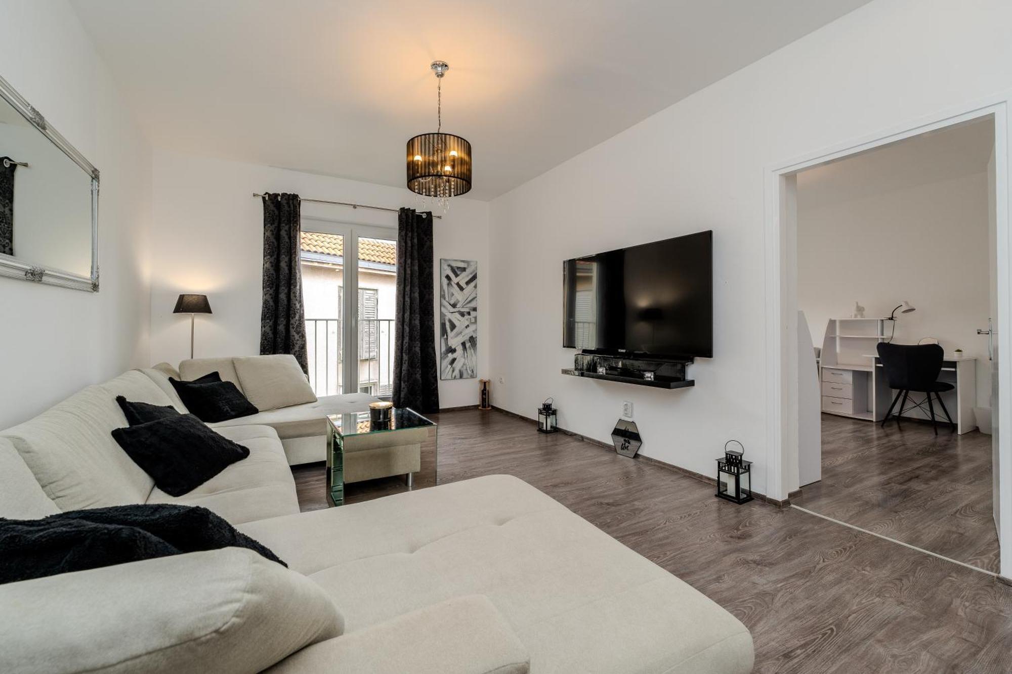 Zadar Center Apartment Verdi,Big & Cosy Luaran gambar