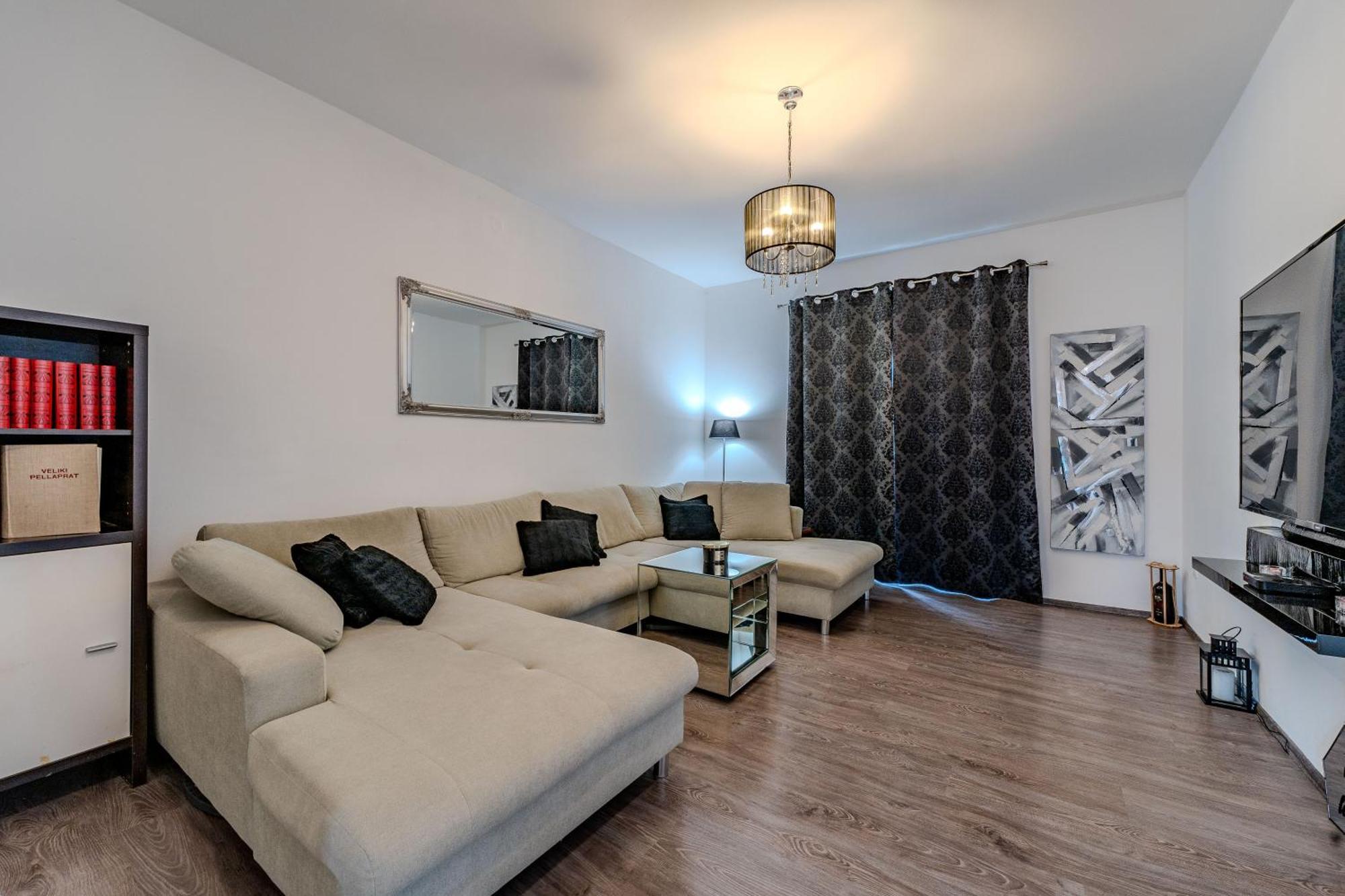 Zadar Center Apartment Verdi,Big & Cosy Luaran gambar
